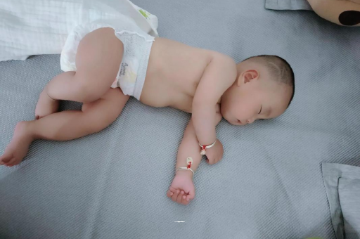 象山宝宝积食发烧怎么处理